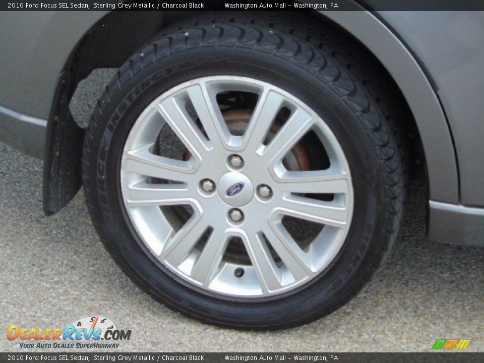 2010 Ford Focus SEL Sedan Sterling Grey Metallic / Charcoal Black Photo #3
