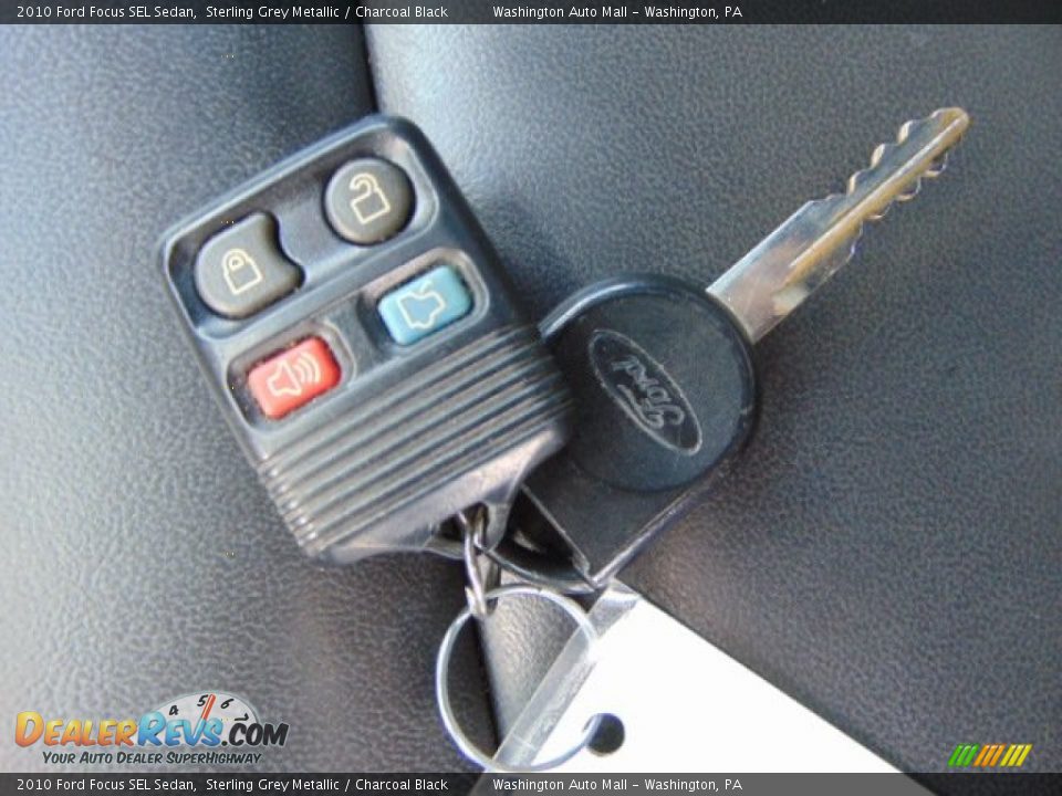 2010 Ford Focus SEL Sedan Sterling Grey Metallic / Charcoal Black Photo #18