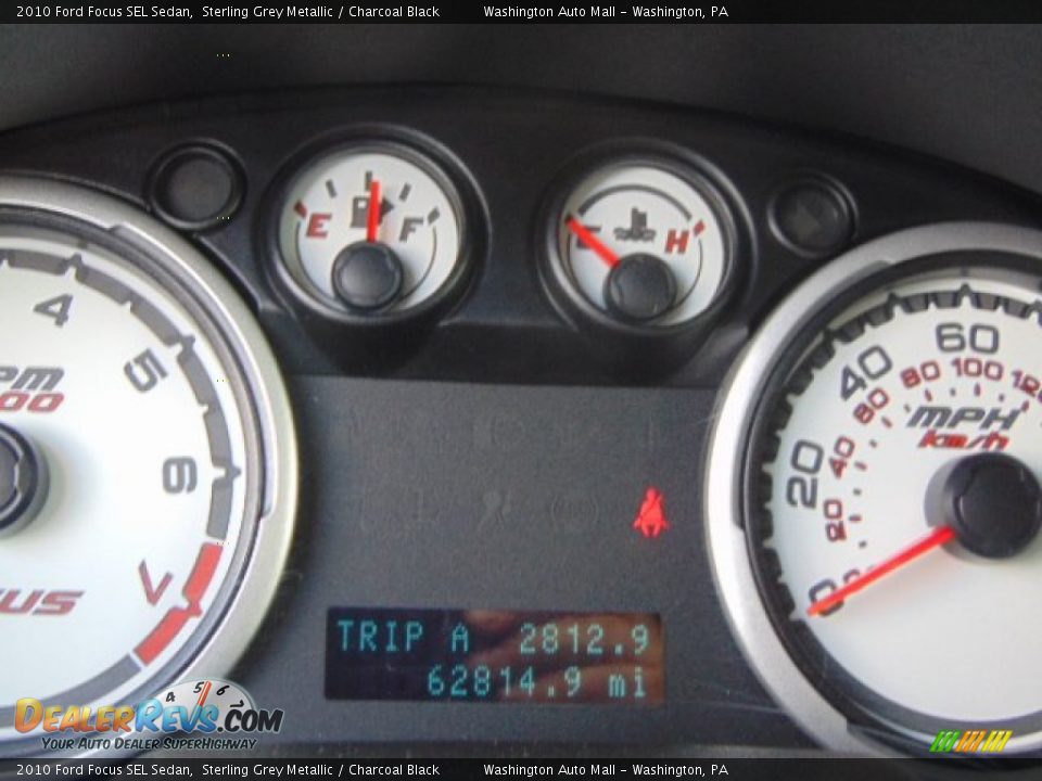 2010 Ford Focus SEL Sedan Sterling Grey Metallic / Charcoal Black Photo #20