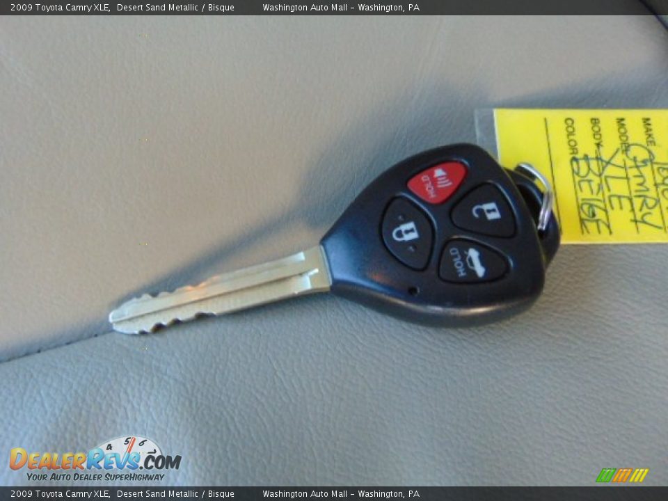 2009 Toyota Camry XLE Desert Sand Metallic / Bisque Photo #17