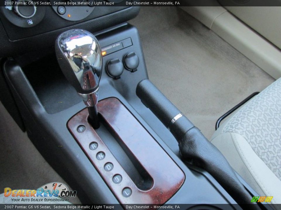 2007 Pontiac G6 V6 Sedan Sedona Beige Metallic / Light Taupe Photo #23