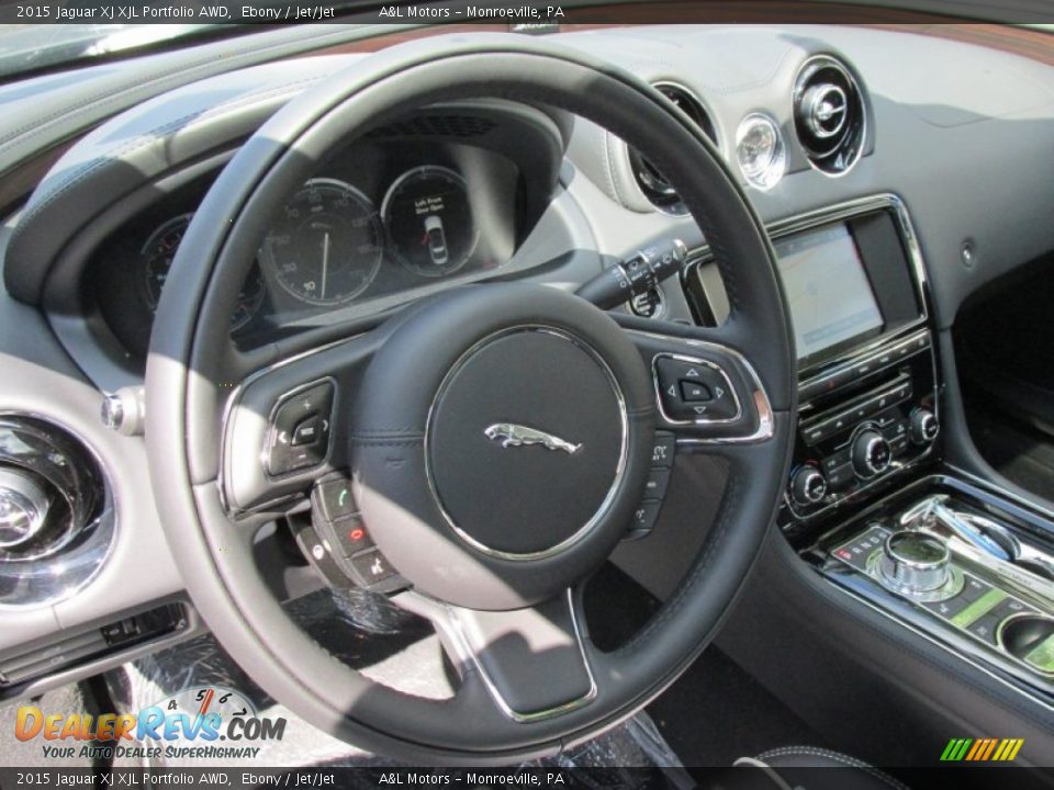 2015 Jaguar XJ XJL Portfolio AWD Steering Wheel Photo #12