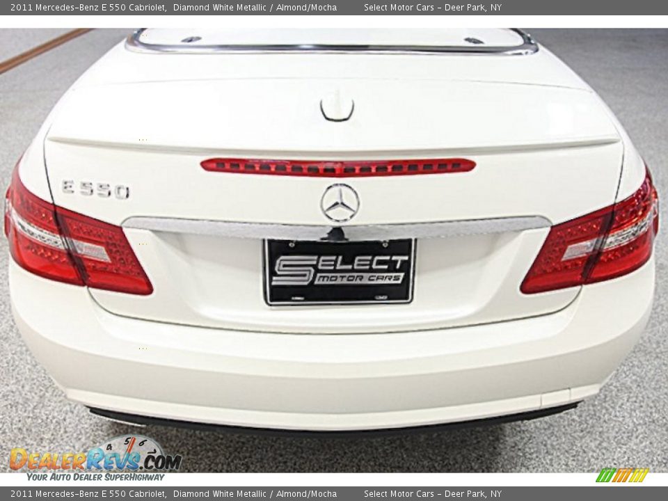2011 Mercedes-Benz E 550 Cabriolet Diamond White Metallic / Almond/Mocha Photo #6