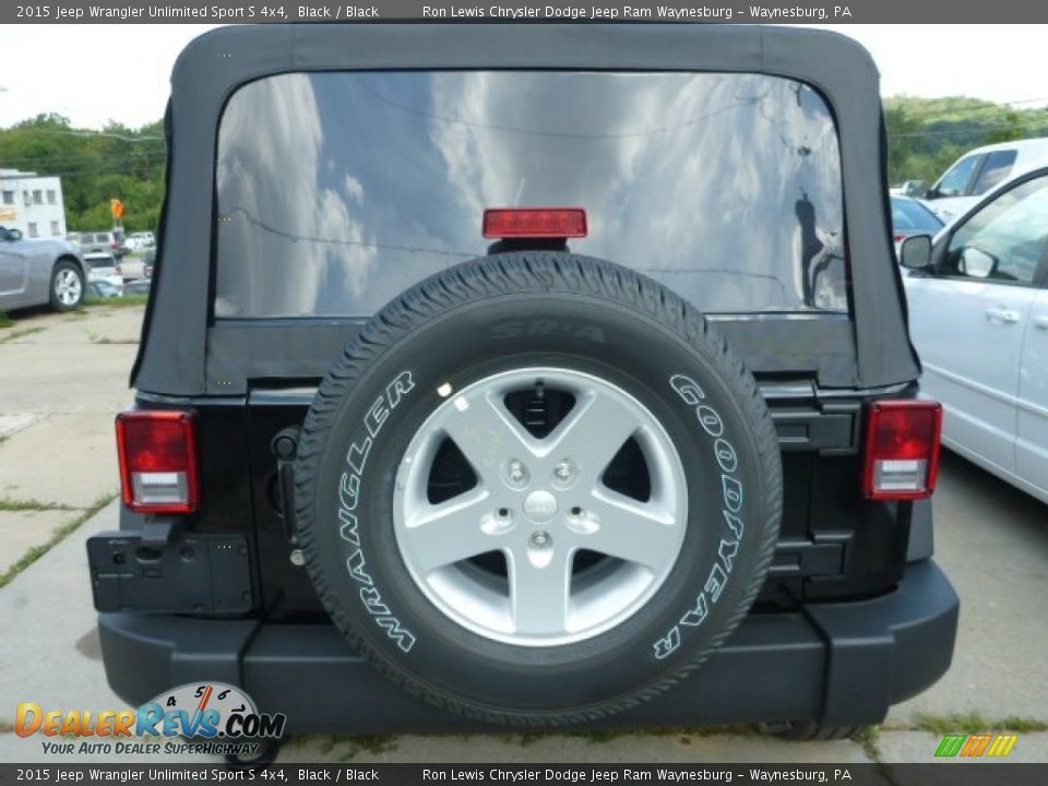 2015 Jeep Wrangler Unlimited Sport S 4x4 Black / Black Photo #4
