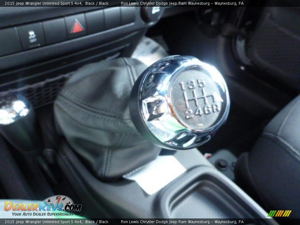 2015 Jeep Wrangler Unlimited Sport S 4x4 Shifter Photo #13