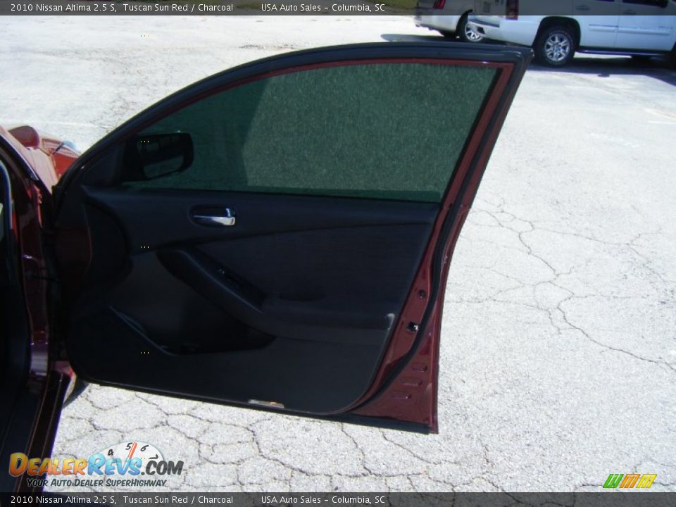 2010 Nissan Altima 2.5 S Tuscan Sun Red / Charcoal Photo #17