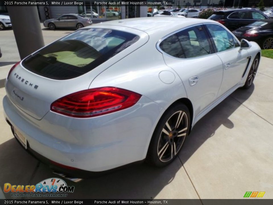 White 2015 Porsche Panamera S Photo #7