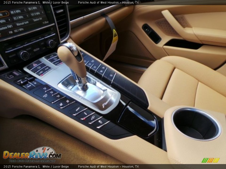 2015 Porsche Panamera S Shifter Photo #16