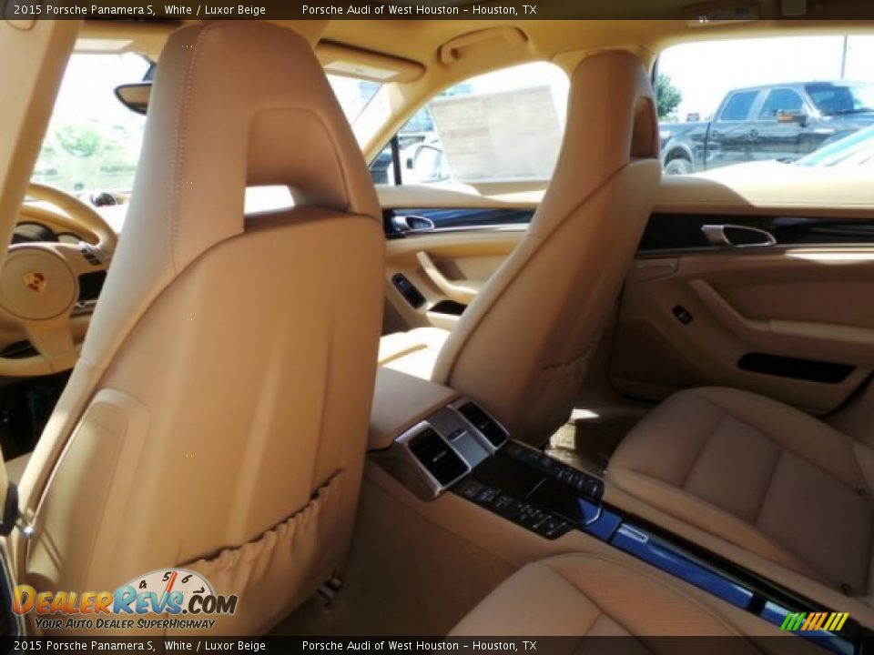 Rear Seat of 2015 Porsche Panamera S Photo #24