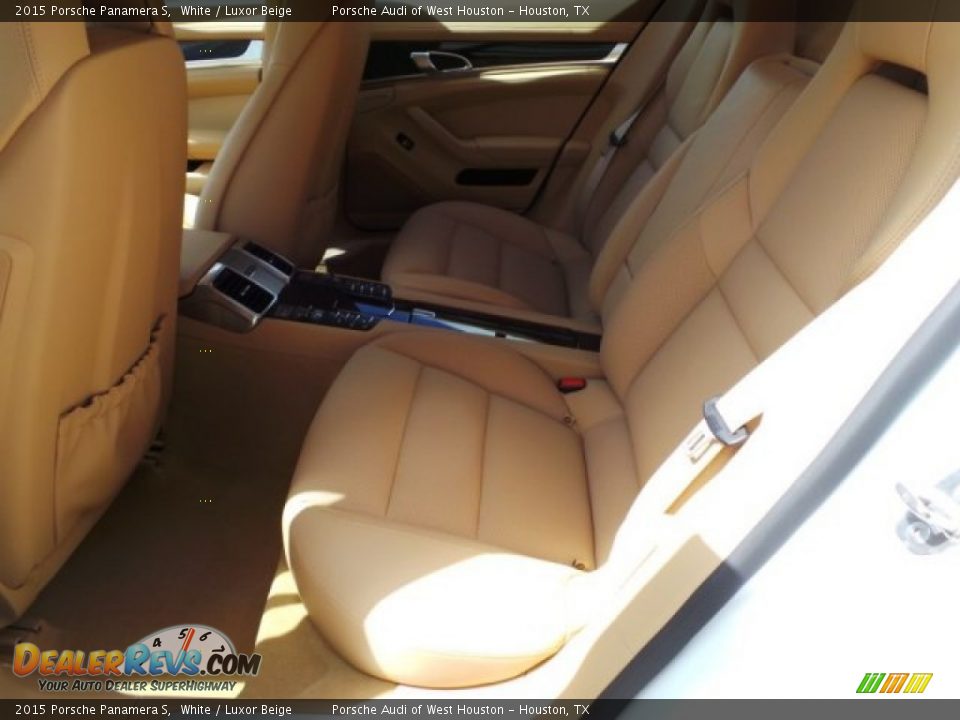 Rear Seat of 2015 Porsche Panamera S Photo #25