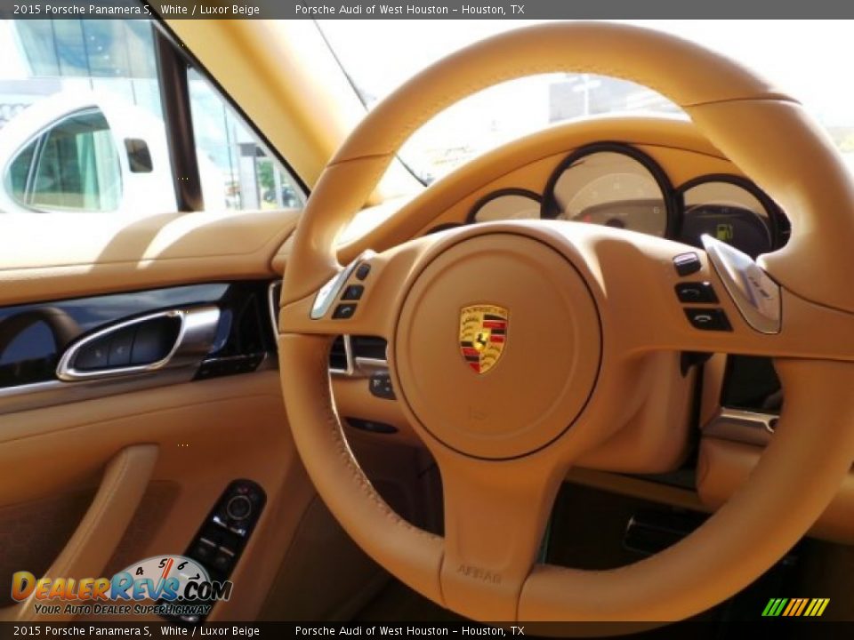 2015 Porsche Panamera S Steering Wheel Photo #27