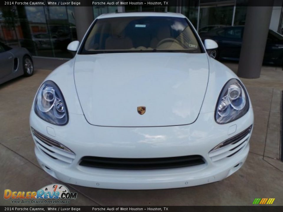 2014 Porsche Cayenne White / Luxor Beige Photo #2