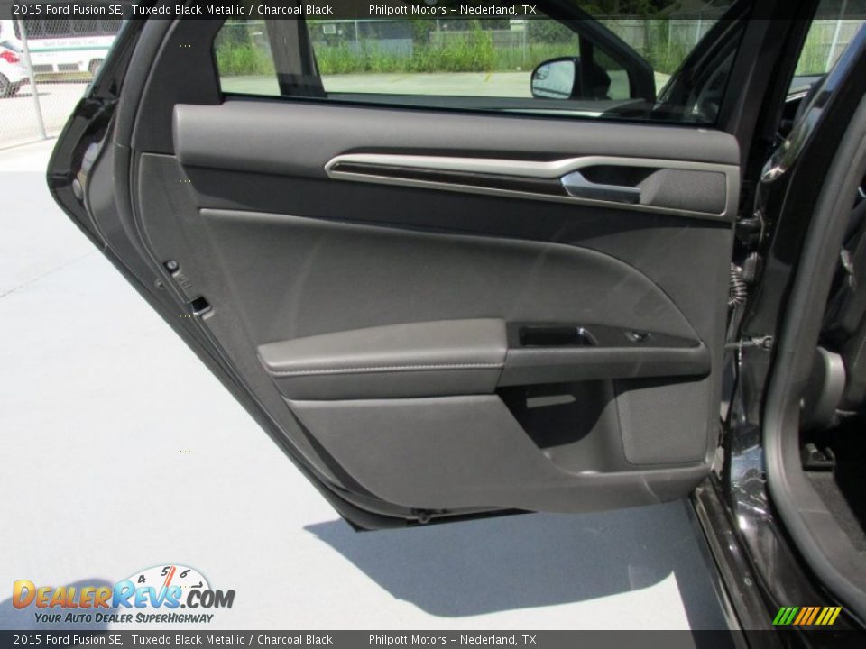 2015 Ford Fusion SE Tuxedo Black Metallic / Charcoal Black Photo #19