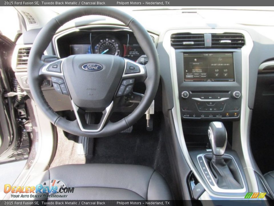 2015 Ford Fusion SE Tuxedo Black Metallic / Charcoal Black Photo #25