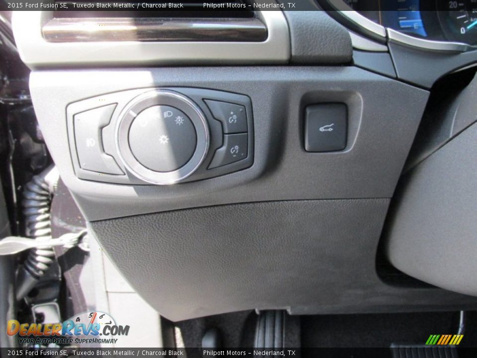 2015 Ford Fusion SE Tuxedo Black Metallic / Charcoal Black Photo #32