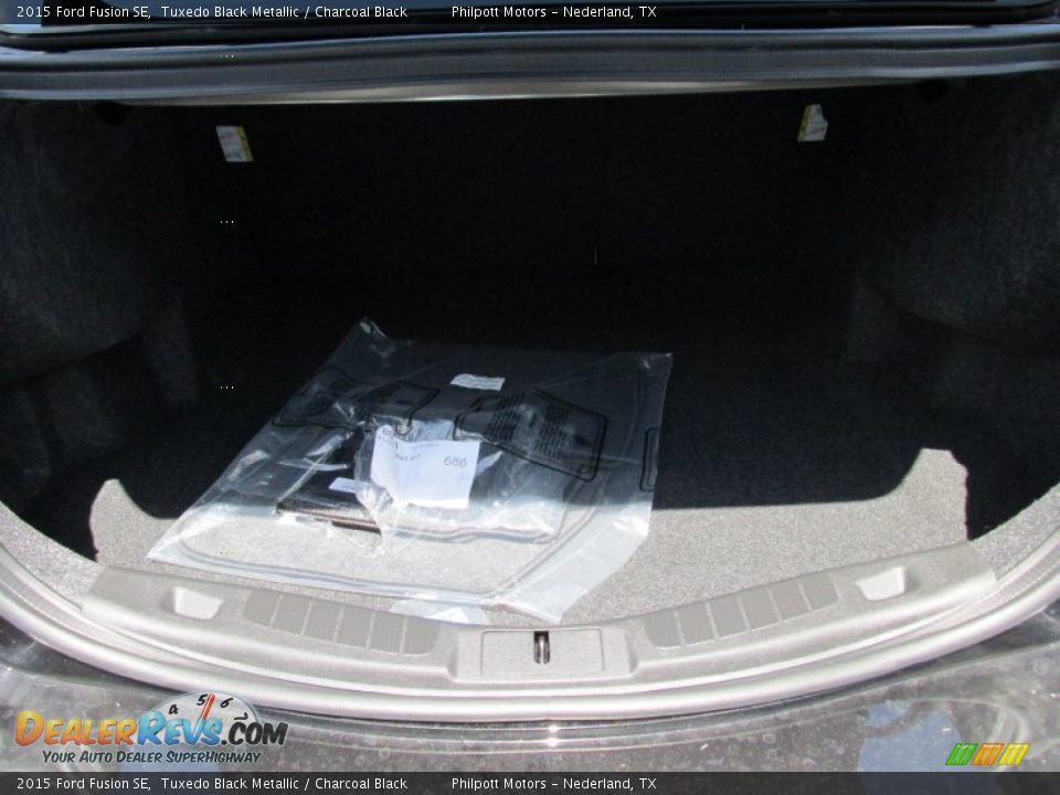 2015 Ford Fusion SE Tuxedo Black Metallic / Charcoal Black Photo #16