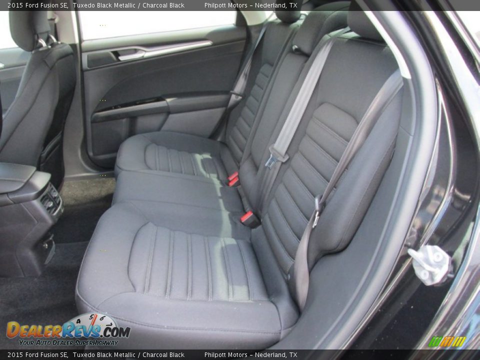 2015 Ford Fusion SE Tuxedo Black Metallic / Charcoal Black Photo #20