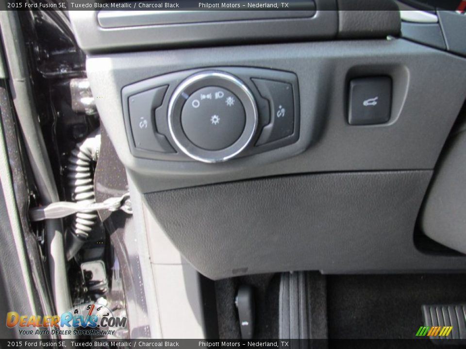 2015 Ford Fusion SE Tuxedo Black Metallic / Charcoal Black Photo #32