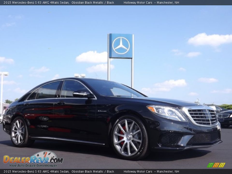Front 3/4 View of 2015 Mercedes-Benz S 63 AMG 4Matic Sedan Photo #3