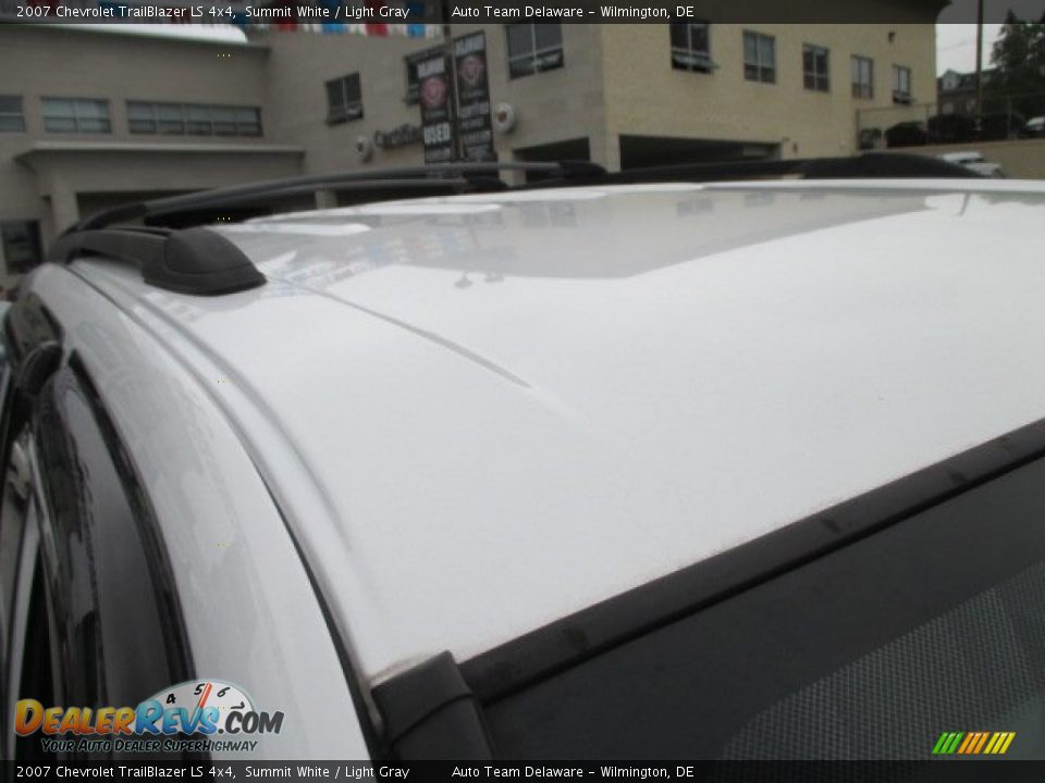 2007 Chevrolet TrailBlazer LS 4x4 Summit White / Light Gray Photo #33