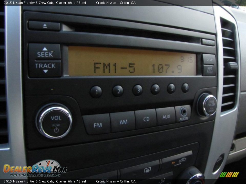Audio System of 2015 Nissan Frontier S Crew Cab Photo #15
