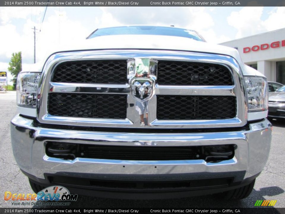 2014 Ram 2500 Tradesman Crew Cab 4x4 Bright White / Black/Diesel Gray Photo #2
