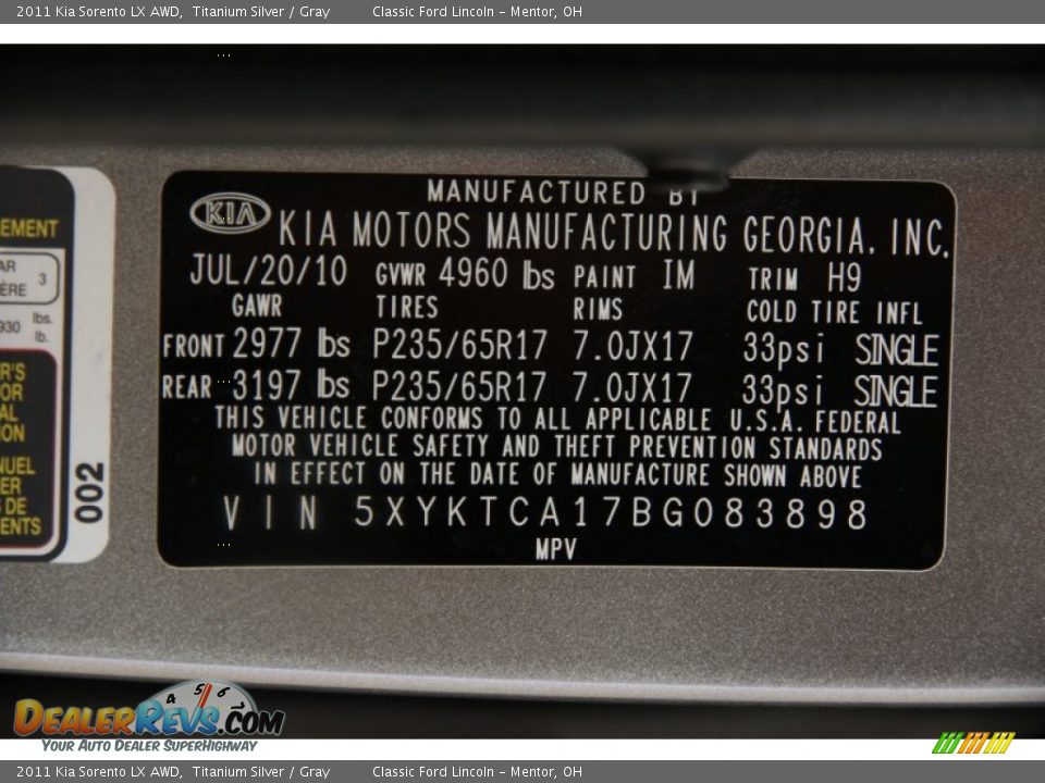 2011 Kia Sorento LX AWD Titanium Silver / Gray Photo #16