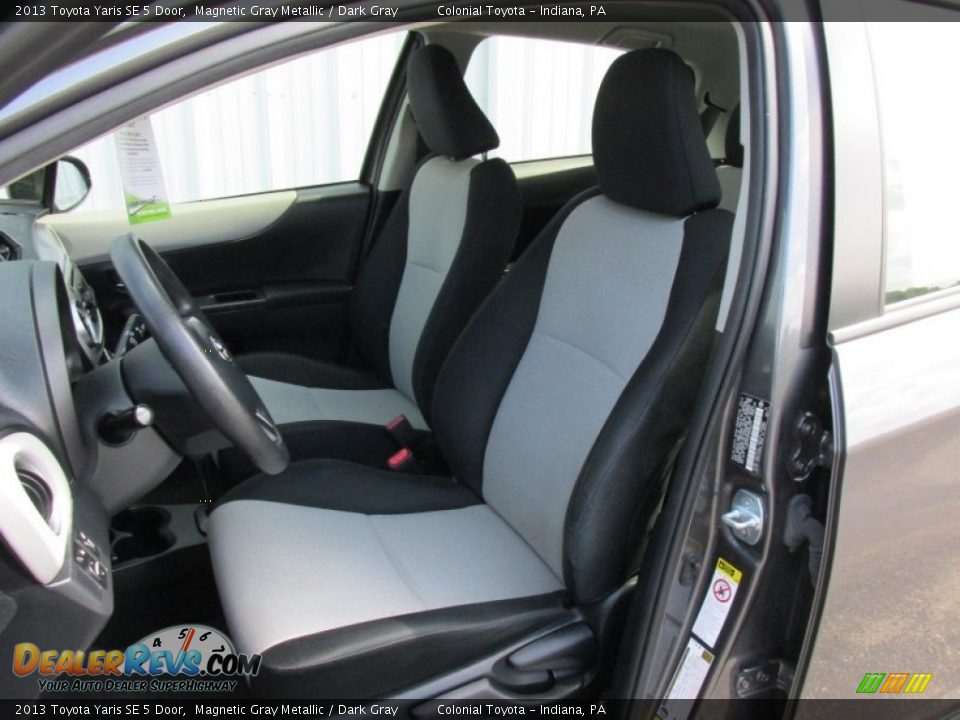 2013 Toyota Yaris SE 5 Door Magnetic Gray Metallic / Dark Gray Photo #12
