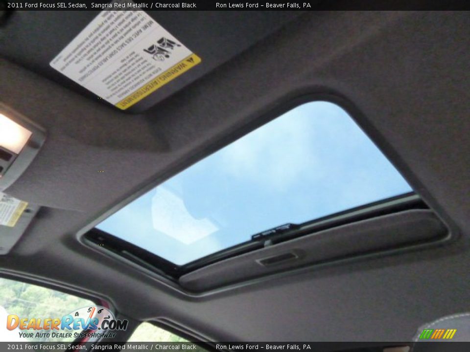 2011 Ford Focus SEL Sedan Sangria Red Metallic / Charcoal Black Photo #15