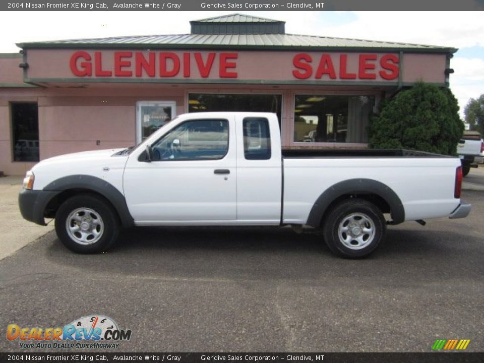 2004 Nissan Frontier XE King Cab Avalanche White / Gray Photo #5