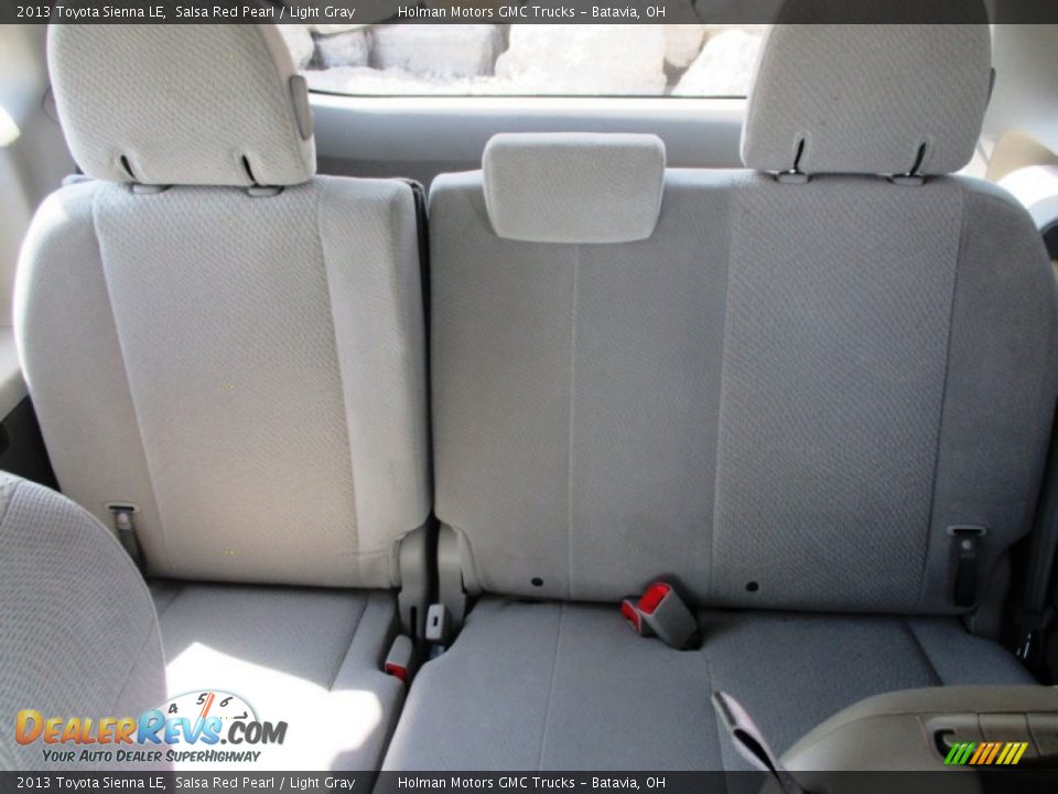 2013 Toyota Sienna LE Salsa Red Pearl / Light Gray Photo #25