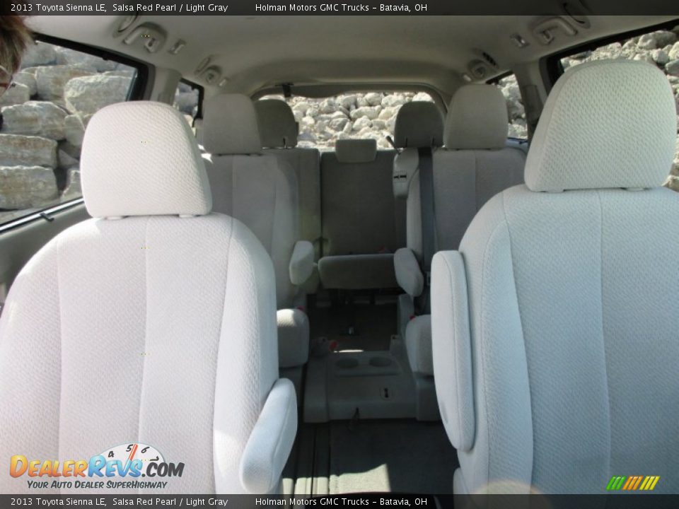2013 Toyota Sienna LE Salsa Red Pearl / Light Gray Photo #35