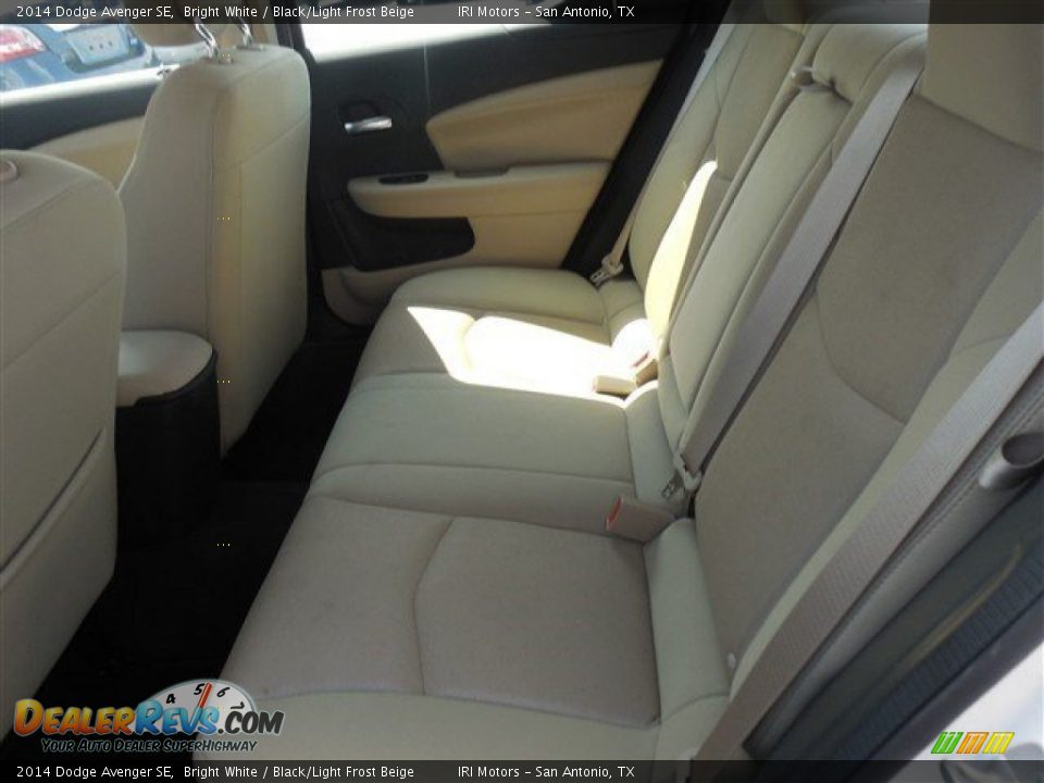 2014 Dodge Avenger SE Bright White / Black/Light Frost Beige Photo #15
