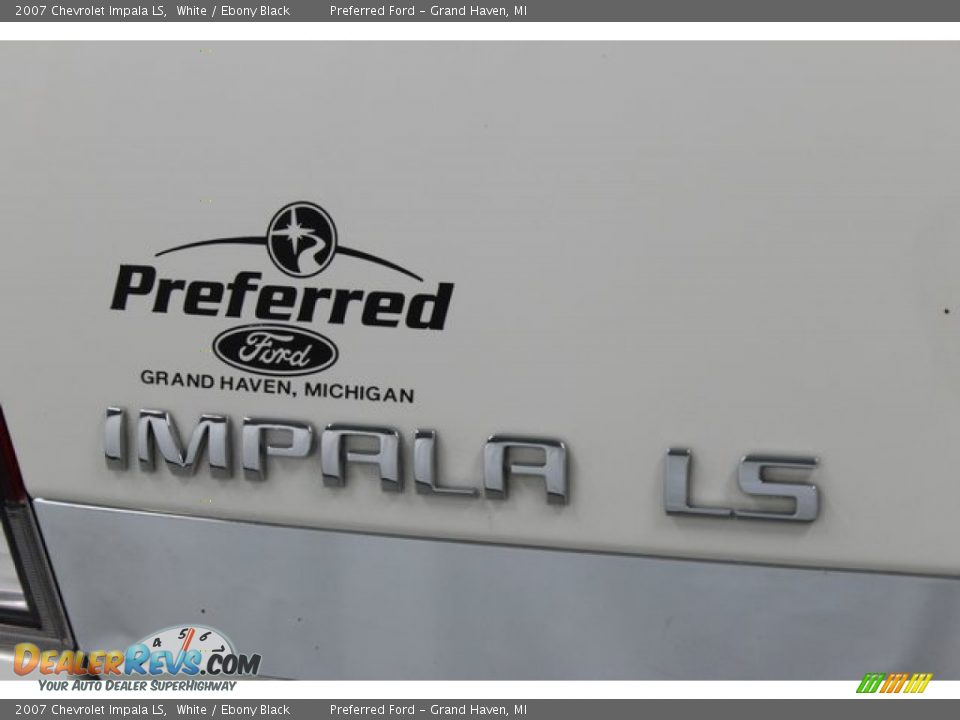 2007 Chevrolet Impala LS White / Ebony Black Photo #10