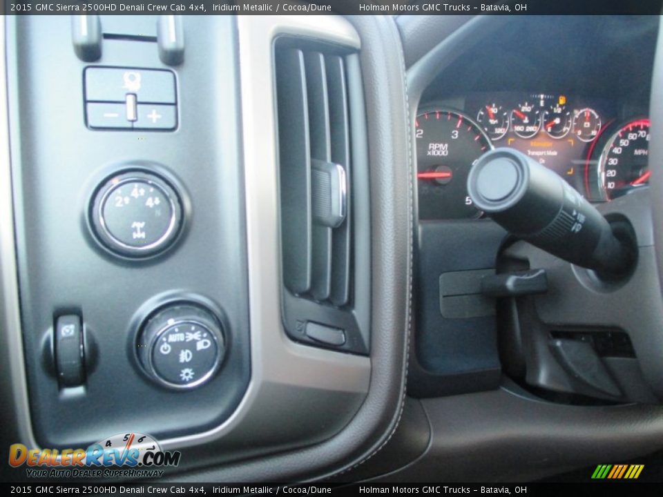 2015 GMC Sierra 2500HD Denali Crew Cab 4x4 Iridium Metallic / Cocoa/Dune Photo #29