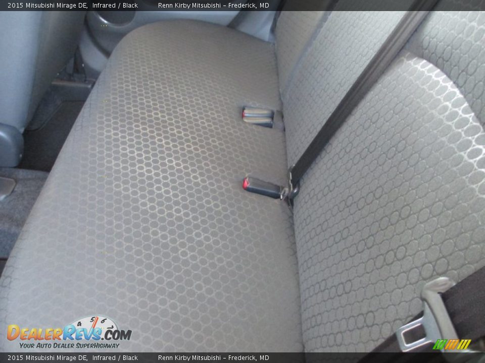 2015 Mitsubishi Mirage DE Infrared / Black Photo #21