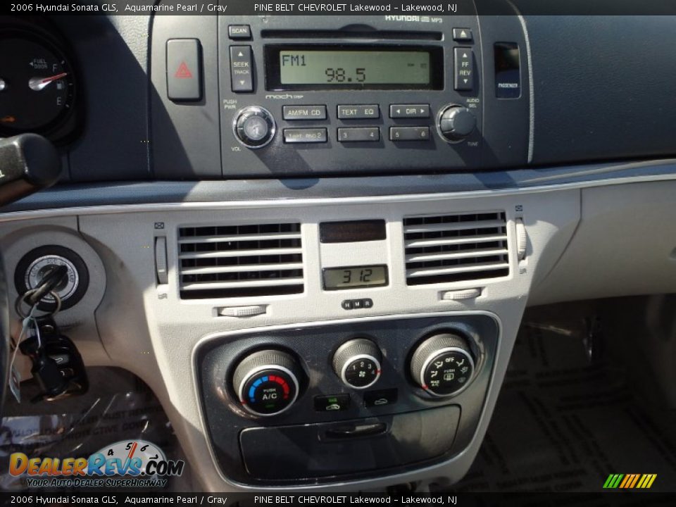 2006 Hyundai Sonata GLS Aquamarine Pearl / Gray Photo #17