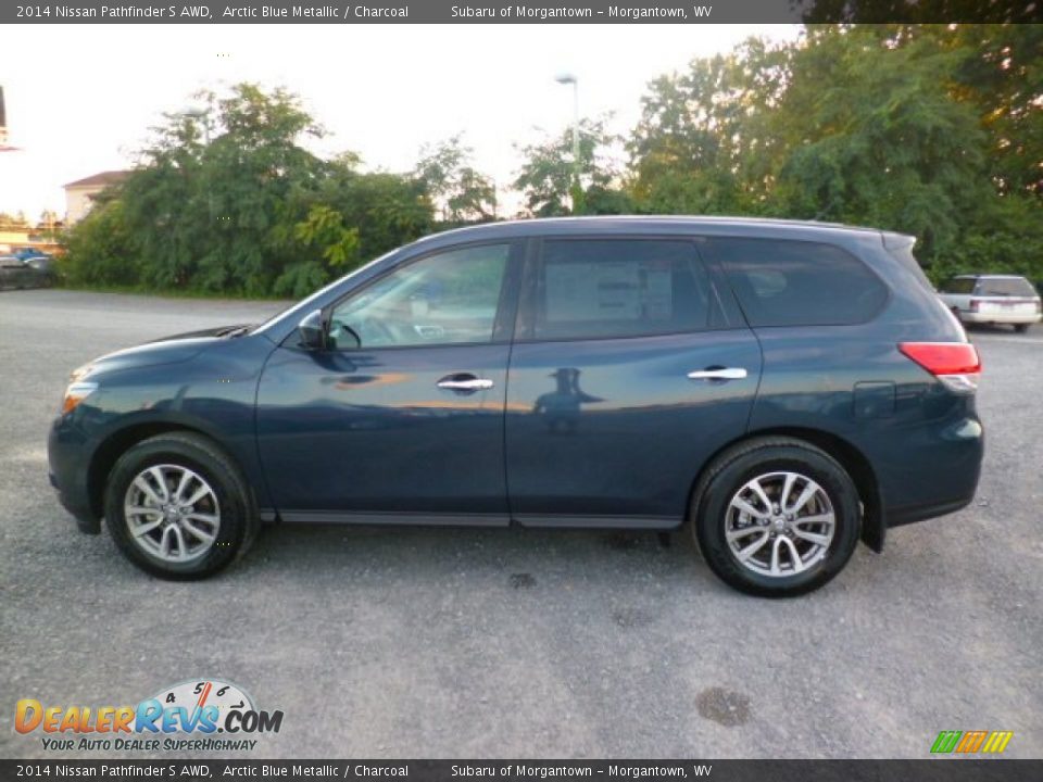 2014 Nissan Pathfinder S AWD Arctic Blue Metallic / Charcoal Photo #4