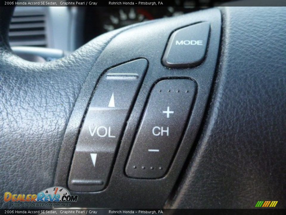 2006 Honda Accord SE Sedan Graphite Pearl / Gray Photo #20