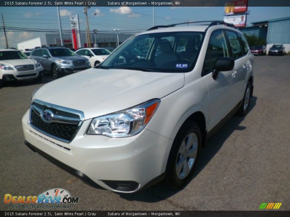 2015 Subaru Forester 2.5i Satin White Pearl / Gray Photo #3