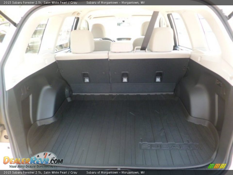 2015 Subaru Forester 2.5i Satin White Pearl / Gray Photo #12