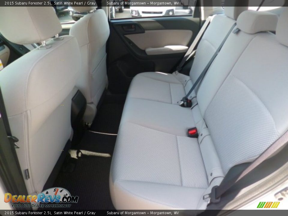 2015 Subaru Forester 2.5i Satin White Pearl / Gray Photo #13