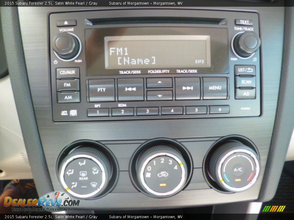 2015 Subaru Forester 2.5i Satin White Pearl / Gray Photo #19