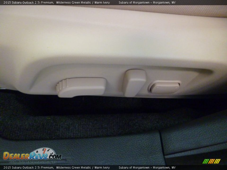 2015 Subaru Outback 2.5i Premium Wilderness Green Metallic / Warm Ivory Photo #17