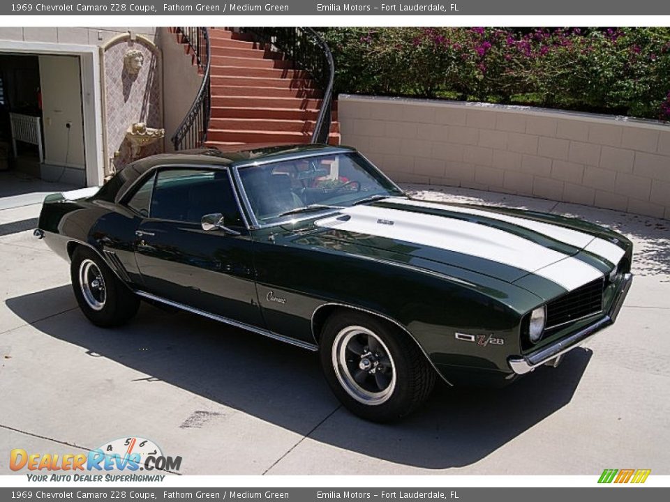 Front 3/4 View of 1969 Chevrolet Camaro Z28 Coupe Photo #7