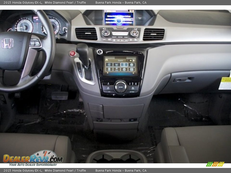 2015 Honda Odyssey EX-L White Diamond Pearl / Truffle Photo #16