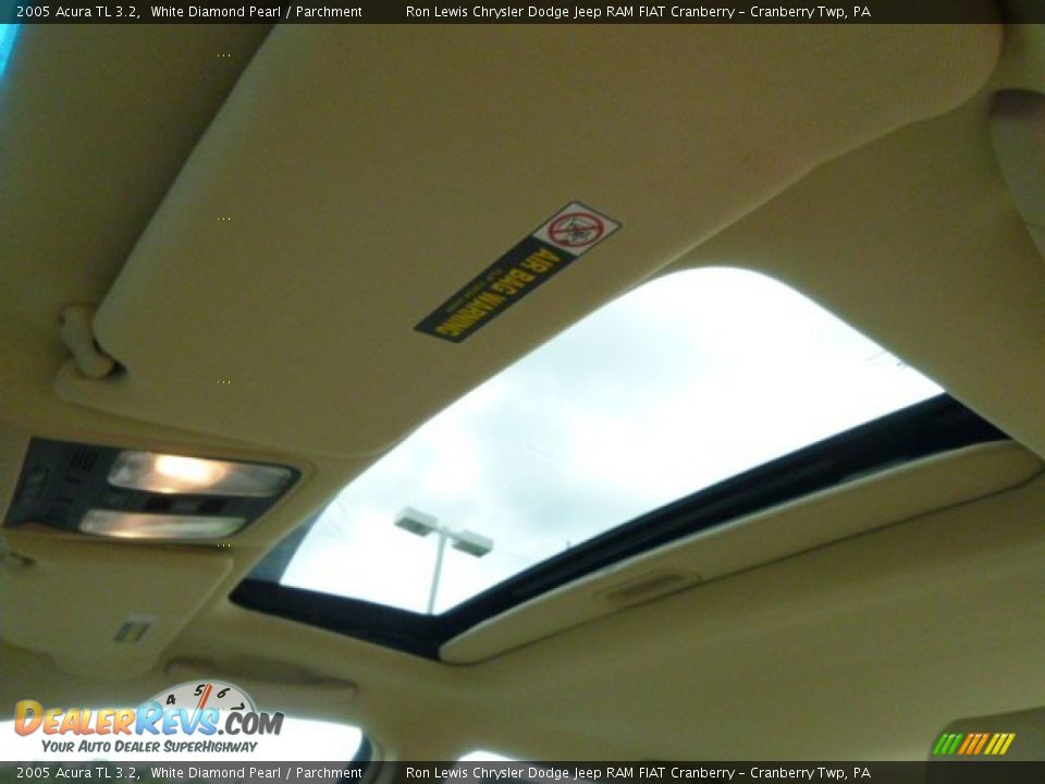 2005 Acura TL 3.2 White Diamond Pearl / Parchment Photo #15