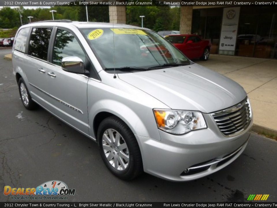 2012 Chrysler Town & Country Touring - L Bright Silver Metallic / Black/Light Graystone Photo #2