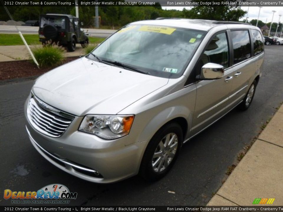 2012 Chrysler Town & Country Touring - L Bright Silver Metallic / Black/Light Graystone Photo #4