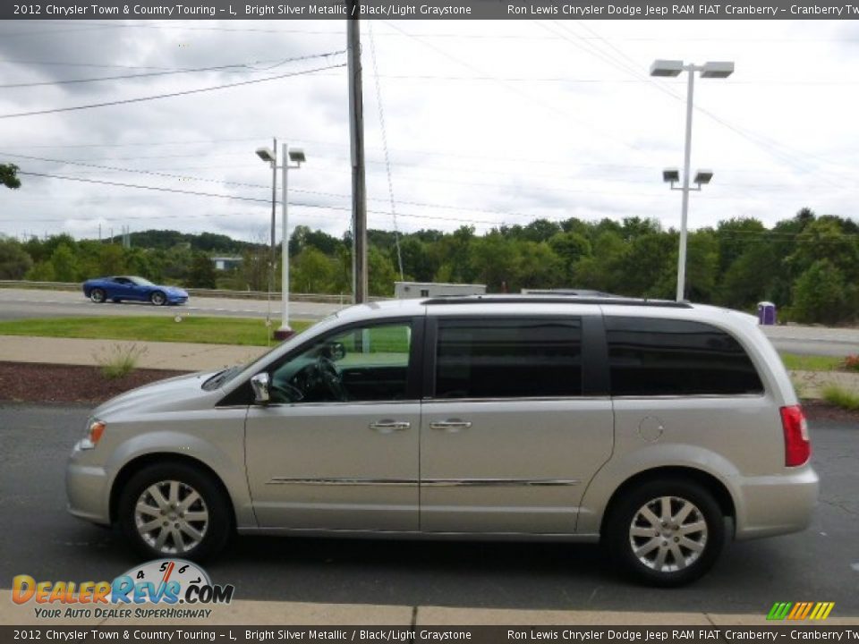 2012 Chrysler Town & Country Touring - L Bright Silver Metallic / Black/Light Graystone Photo #5